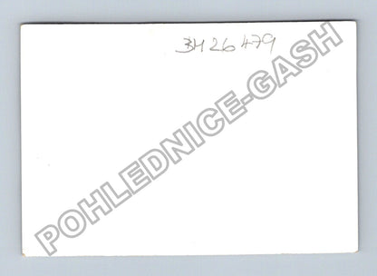Stará fotografie muže u proudového letadla (BM26479)