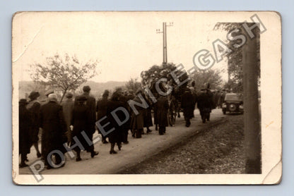 Stará fotografie Praha pohřební průvod s kočárem (BM26589)