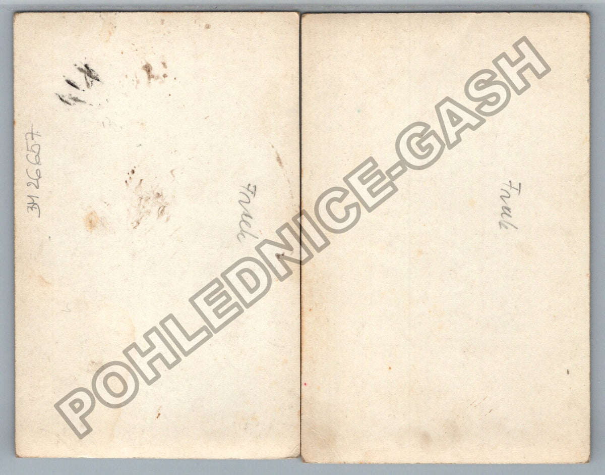 Stará fotografie žena se dvěma miminky v přírodě (BM26657)