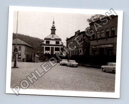 Stará fotografie náměstí s radnicí (BM26846)