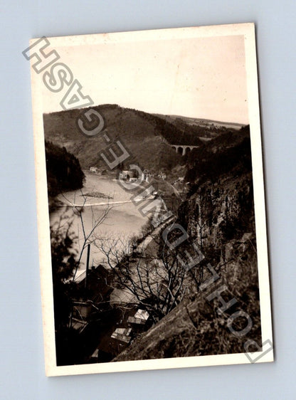Stará fotografie údolí s potokem a domy (BM26930)