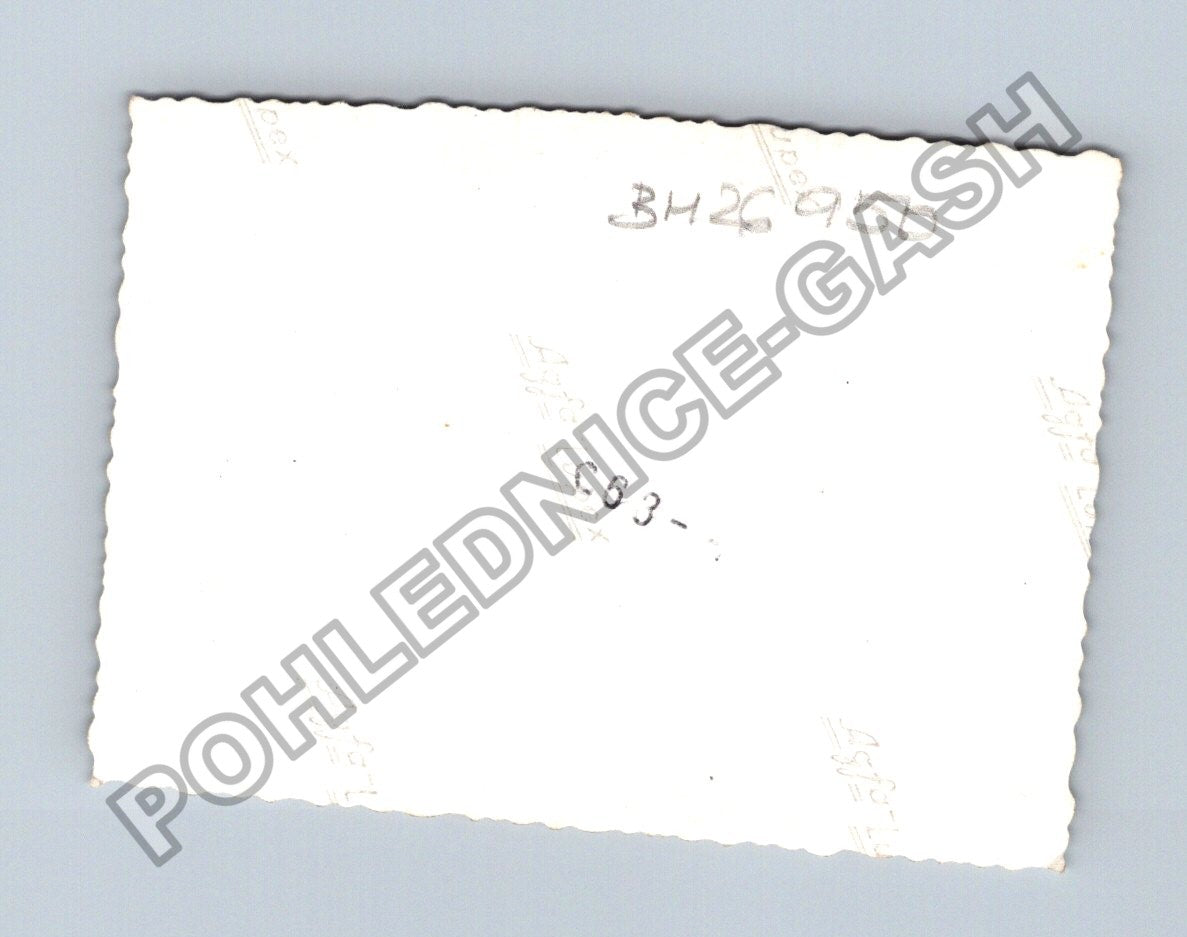 Stará fotografie žena v plavkách opalování (BM26950)