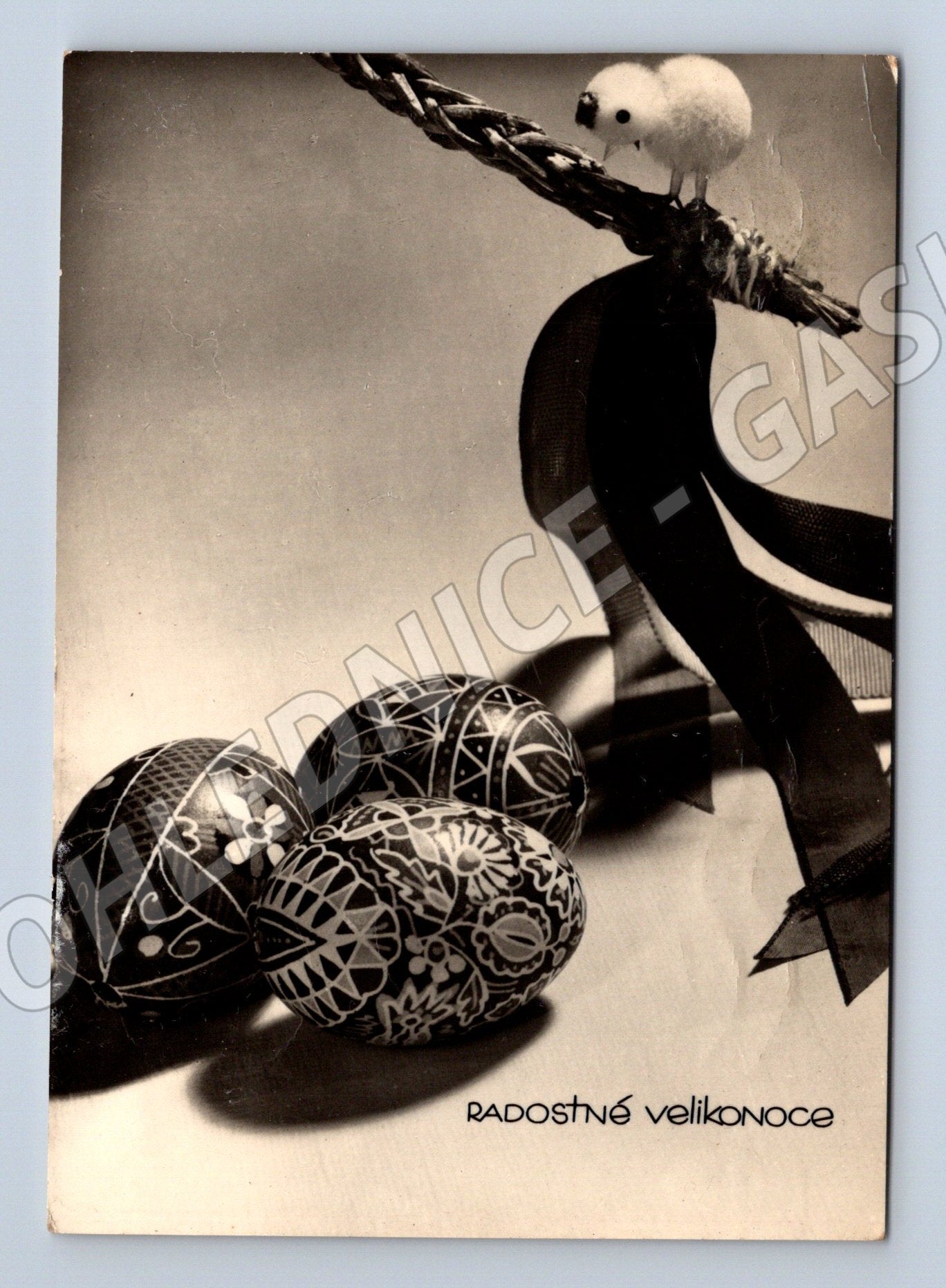 Easter postcard Easter egg and pomlázka Orbis (M10043)