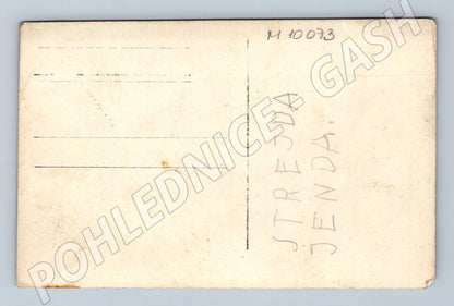 Pohlednice muž se dvěma koňmi venkov Strejda Jenda (M10073)