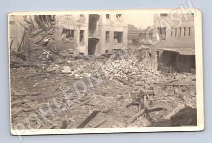 Ruined house from the bombing of the Czech Republic until 1950 (M10154)