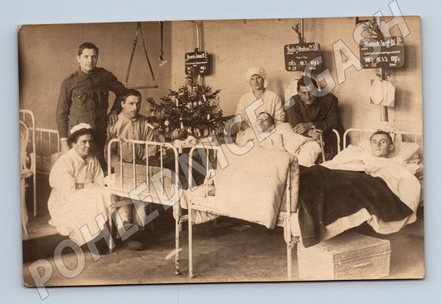 Christmas Hospital Room 1917 Paramedics (M10158)