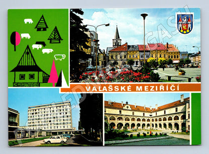 Pohlednice Valašské Meziříčí náměstí - zámek (M10534)