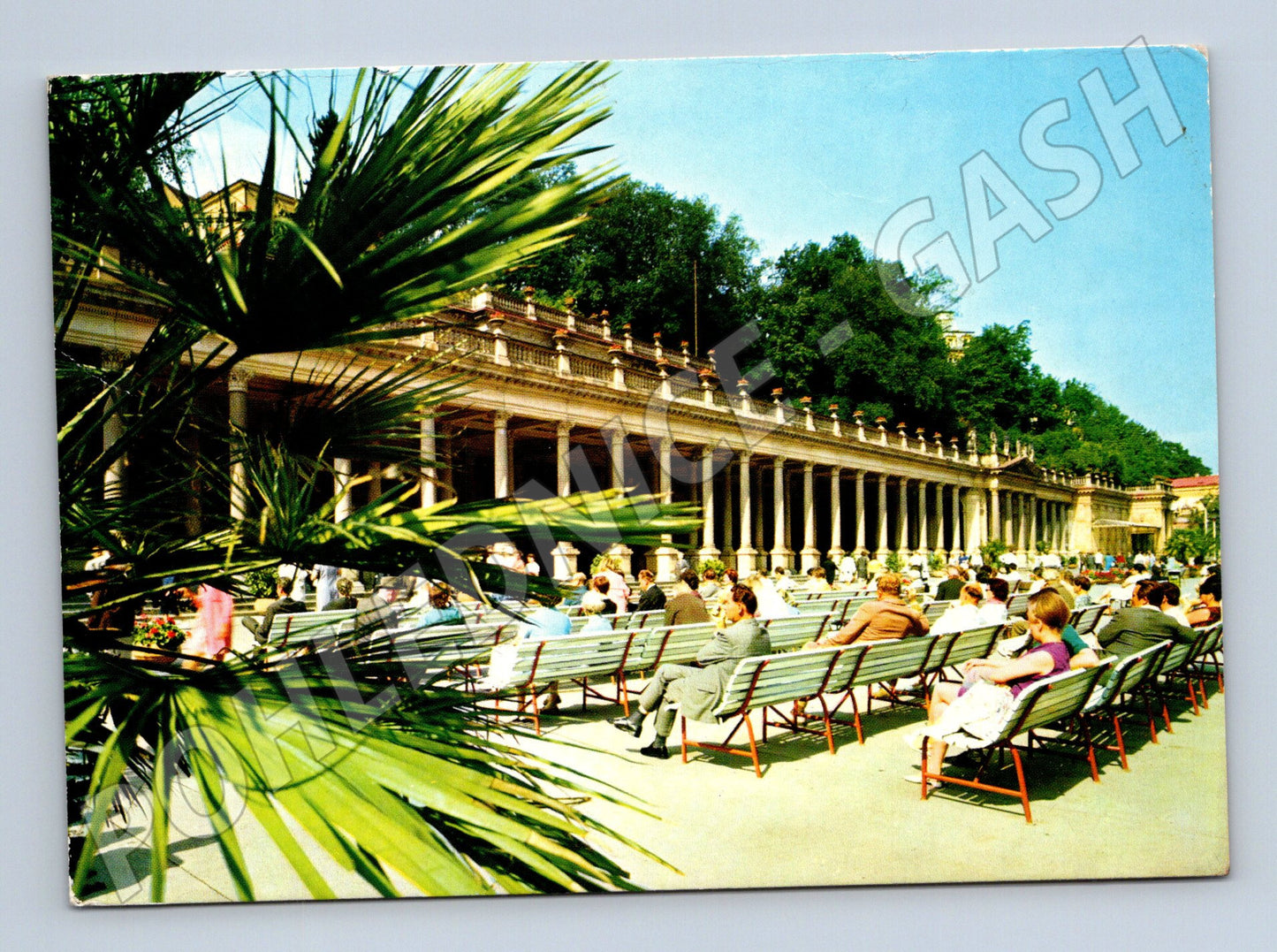 Pohlednice Karlovy Vary - kolonáda (M10636)