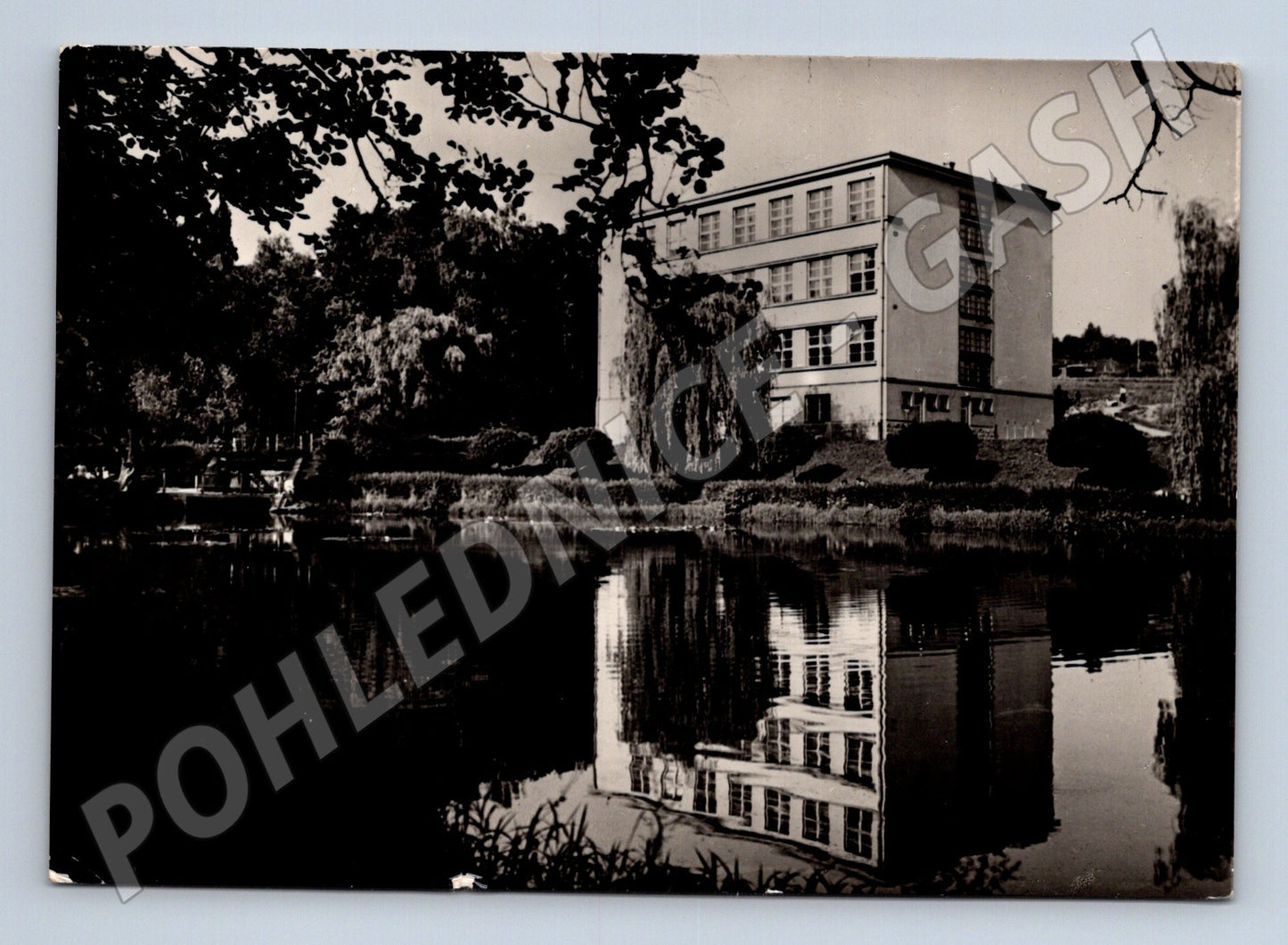 Pohlednice Havlíčkův Brod - 2. osmiletá střední škola (M10708)