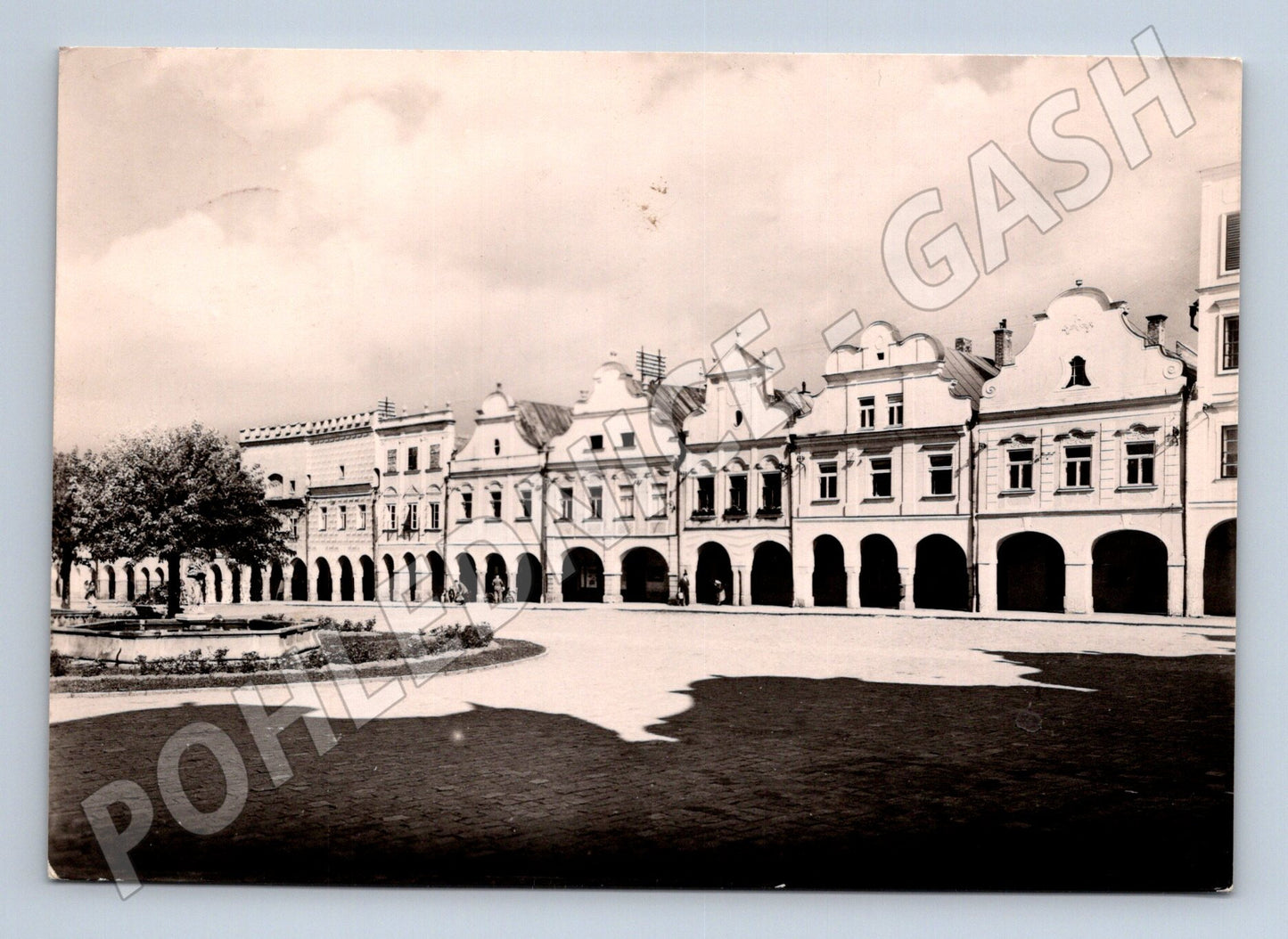Pohlednice Telč – východní část náměstí (M10710)