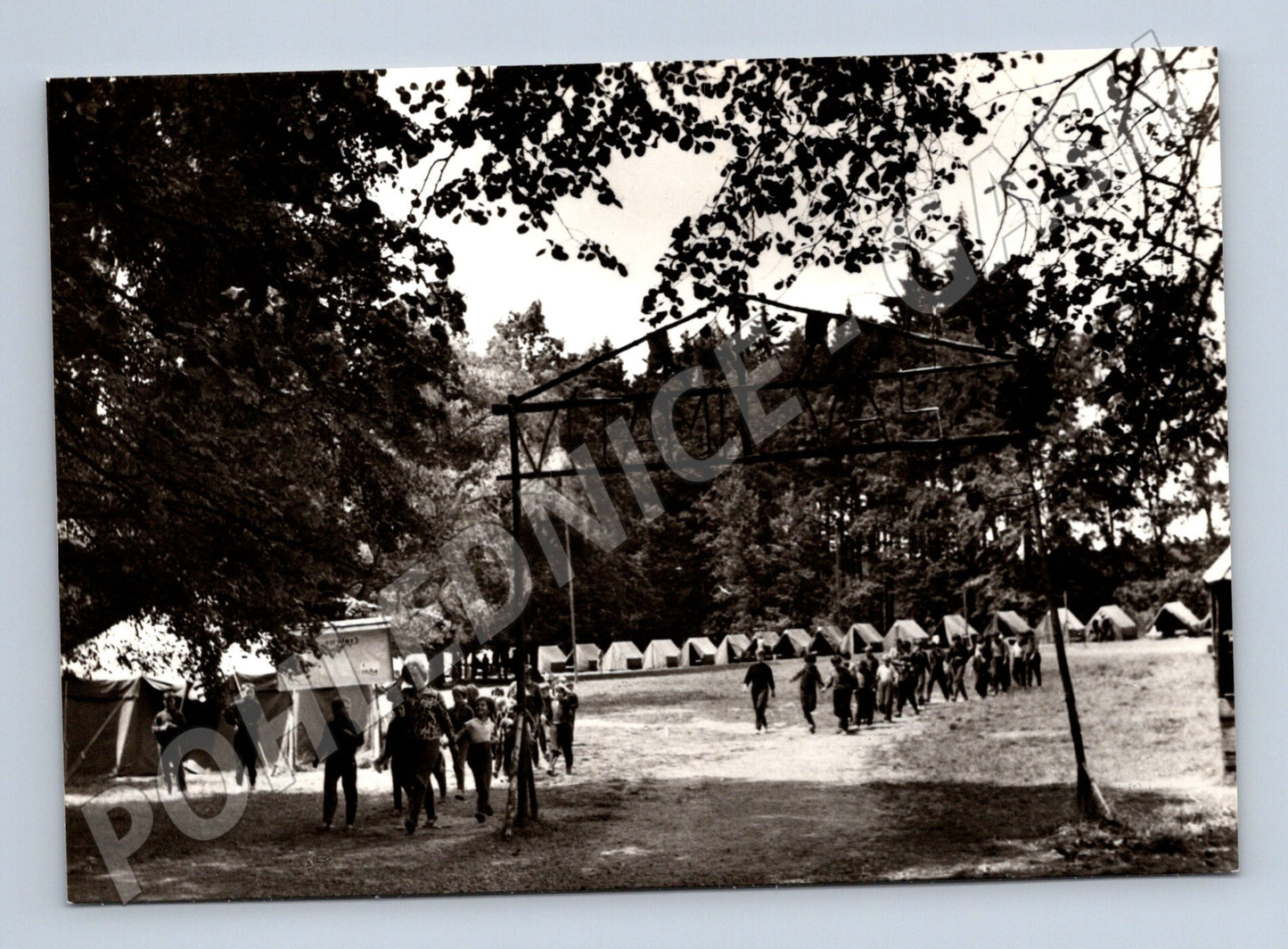 Pohlednice Roželov – pionýrský tábor (M10759)