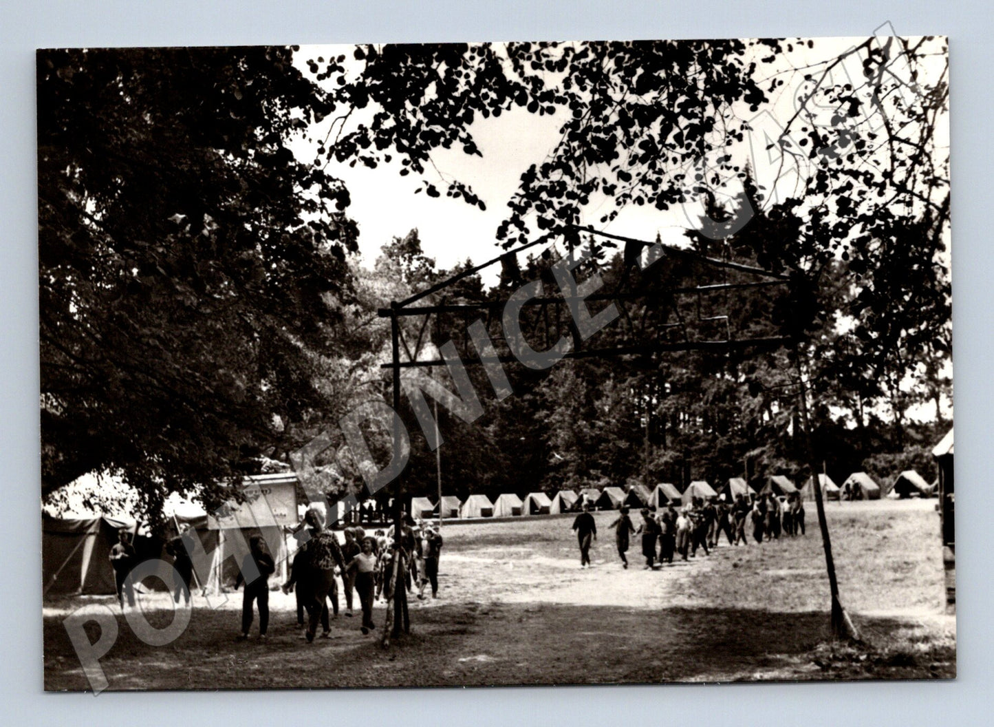 Pohlednice Roželov – pionýrský tábor (M10760)