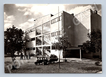 Pohlednice Odborné učiliště Rousínov – moderní architektura (M10764)