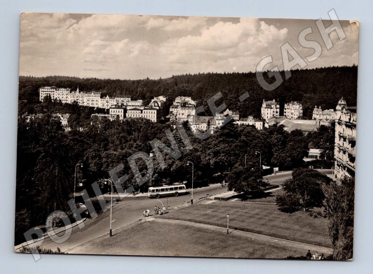 Pohlednice Mariánské Lázně - Náměstí Klementa Gottwalda (M10795)