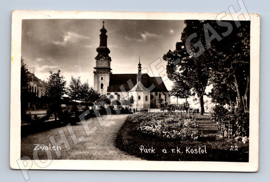 Pohlednice Zvolen – Park a kostel (M11316)