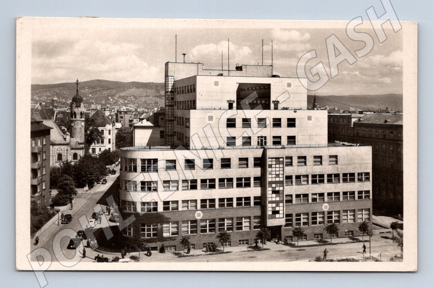 Pohlednice Bratislava Ústav sociálního pojištění (M11329)
