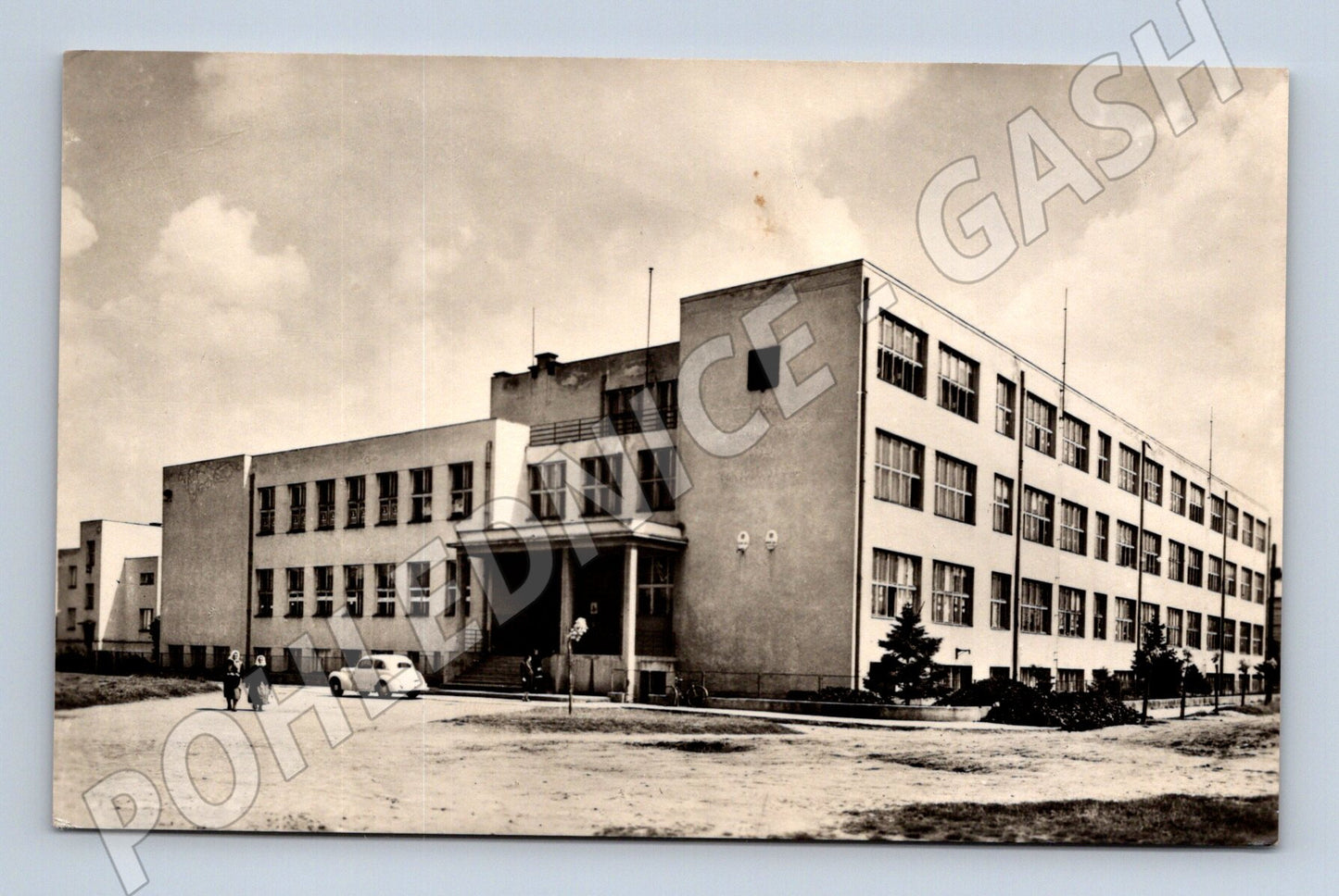 Pohlednice Malacky škola 40. léta (M11437)