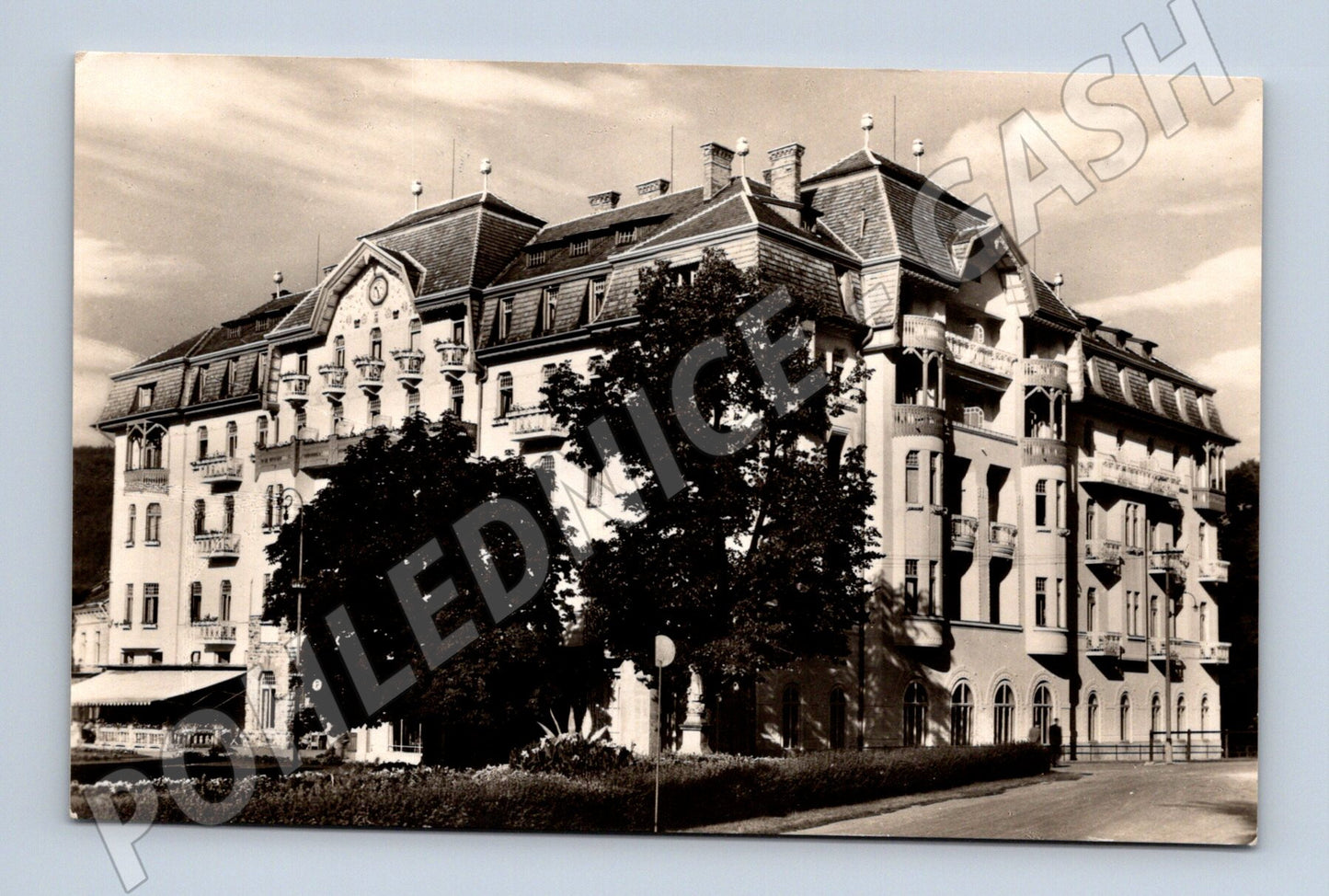 Pohlednice Trenčianske Teplice - Liečebný ústav Krym (M11497)
