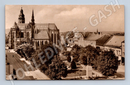 Pohlednice Košice - Štefánikova ulice a Dóm svaté Alžběty (M11543)