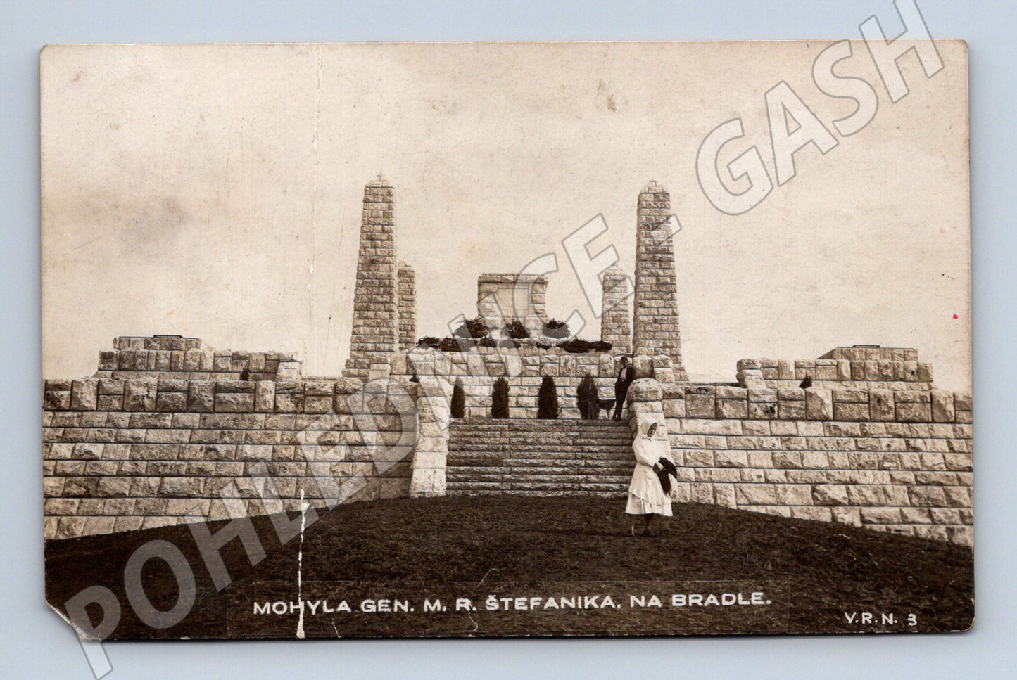 Pohlednice Mohyla gen. M. R. Štefánika 1928 (M11728)