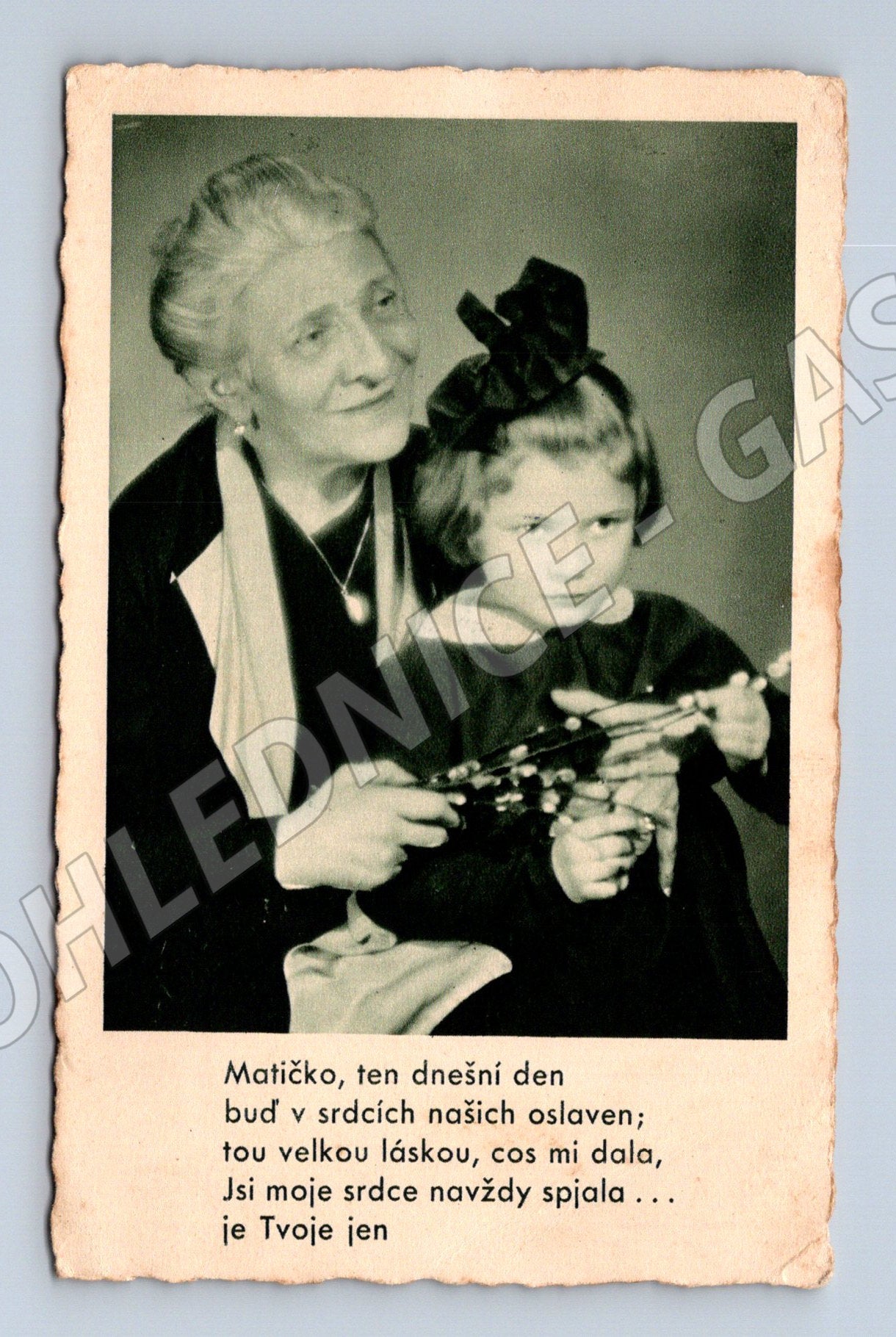 Pohlednice Matka s dítětem (M12110)