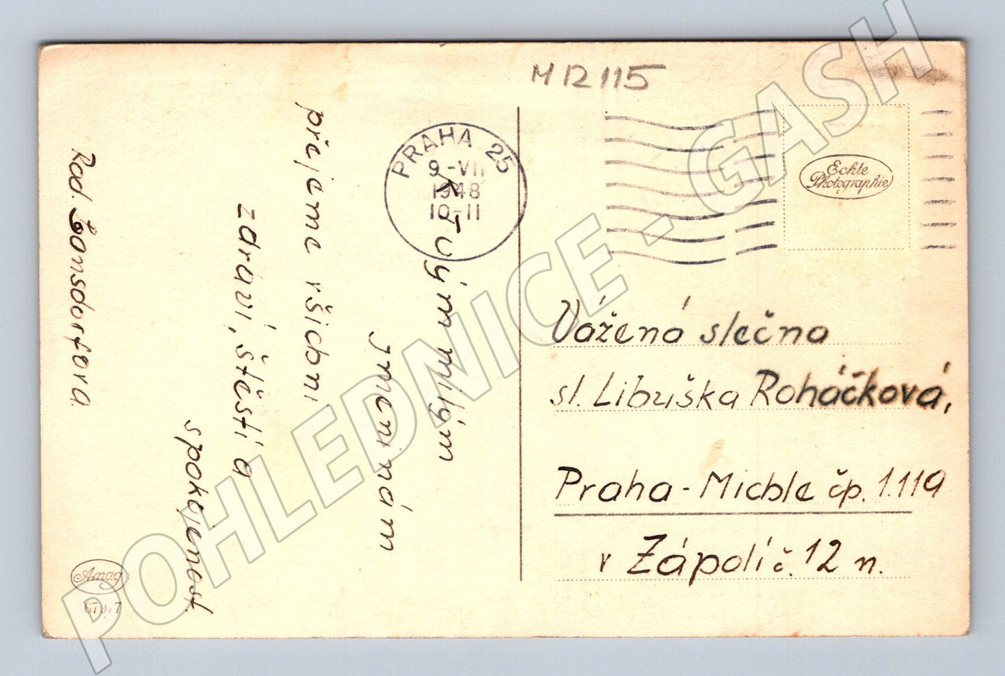Pohlednice růže ve váze černobílá (M12115)