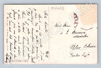 Pohlednice Mladá žena u fontány (M12423)