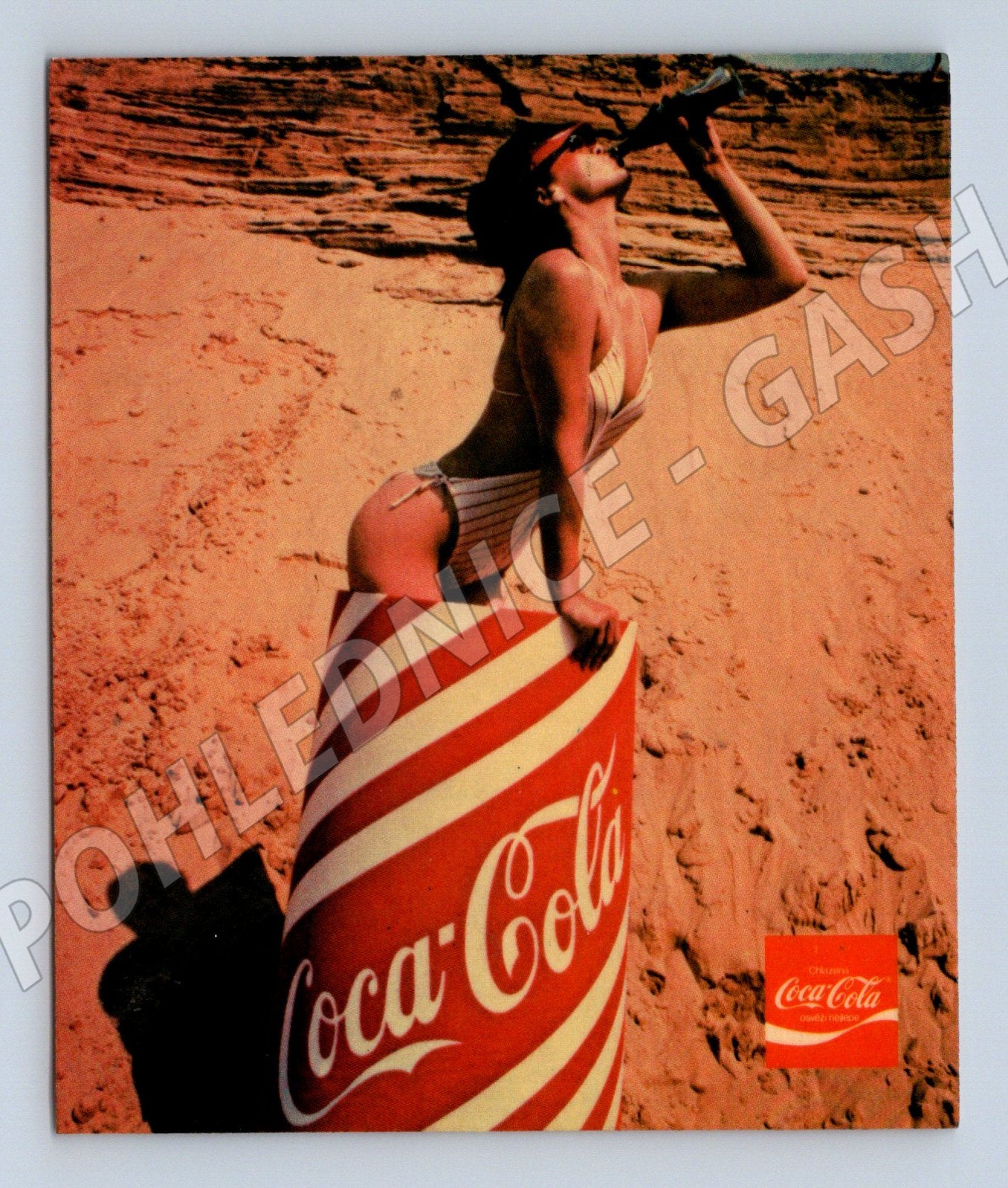 Pohlednice Coca-Cola pláž žena v plavkách (M12542)