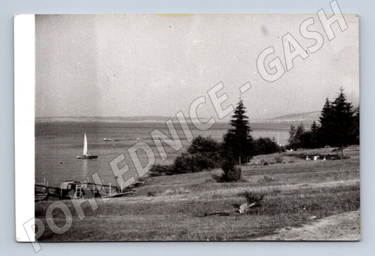 Pohlednice plachetnice na jezeře příroda (M13041)