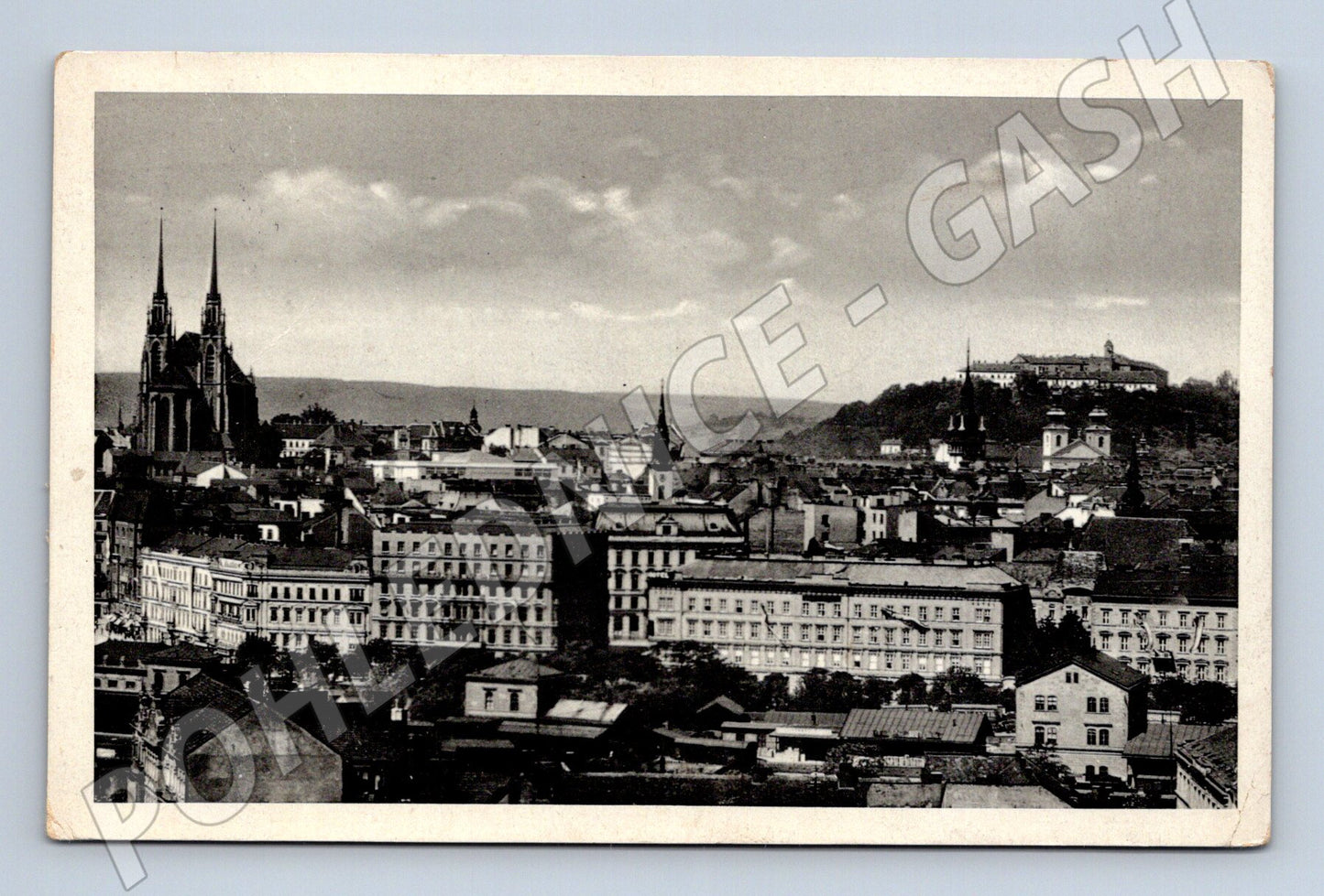 Pohlednice Brno celkový pohled, katedrála a Špilberk (M13082)