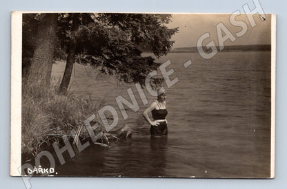 Pohlednice žena u jezera (M13084)