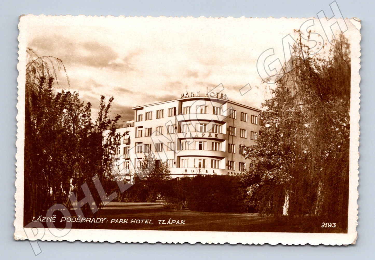 Pohlednice Lázně Poděbrady Park Hotel Tlapák historická (M13190)