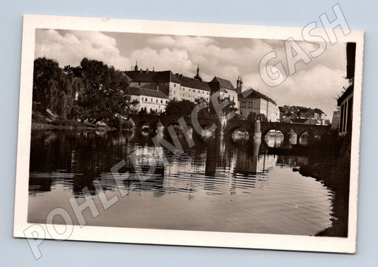 Pohlednice Písek Kamenný most černobílá 1948 (M13337)
