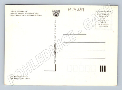 Pohlednice Děvče a nevěsta v kroji Slovácko, 1979 (M14291)