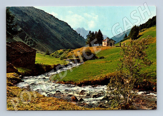Pohlednice Itálie – horská krajina s kapličkou (M15313)