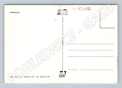 Pohlednice Venezia – gondoly a Dóžecí palác (M15356)