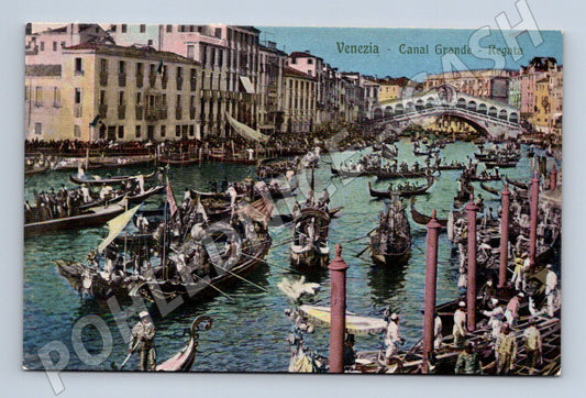 Pohlednice Benátky – Canal Grande, regata, Rialto (M15446)