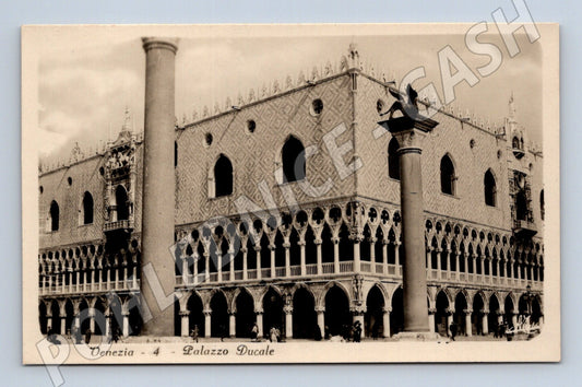 Pohlednice Benátky – Dóžecí palác (M15705)