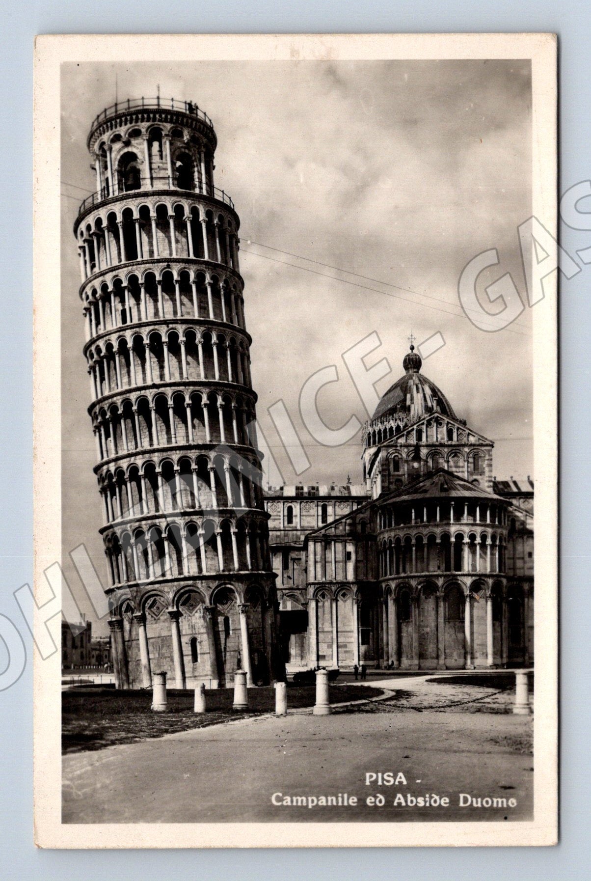 Pohlednice Pisa – šikmá věž + Duomo, čb (M15706)