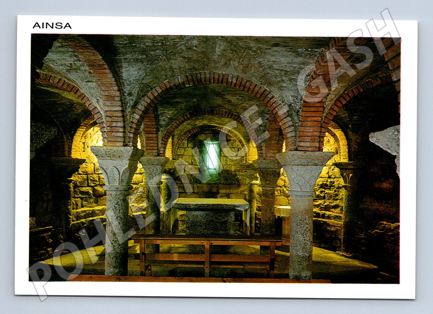 Pohlednice Aínsa Španělsko kostelní krypta 11. století (M15772)