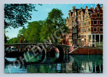 Pohlednice Amsterdam most a kanál odeslaná 1970 (M16630)