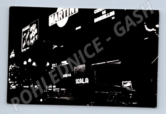 Pohlednice Paříž noční bulvár světelné reklamy (M16701)