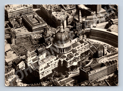 Pohlednice Londýn katedrála sv Pavla letecký pohled 1965 (M16740)
