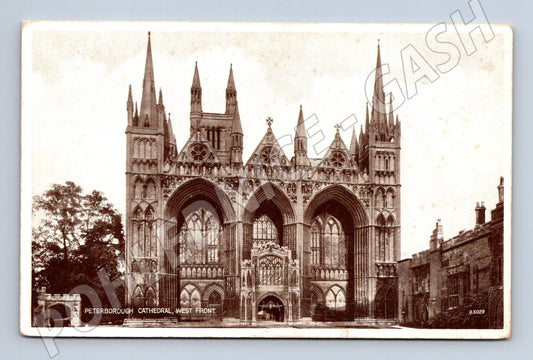 Pohlednice Peterborough Cathedral západní průčelí Británie (M16782)