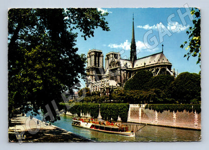Pohlednice Paříž Notre Dame 1966 barevná zaslaná (M16796)