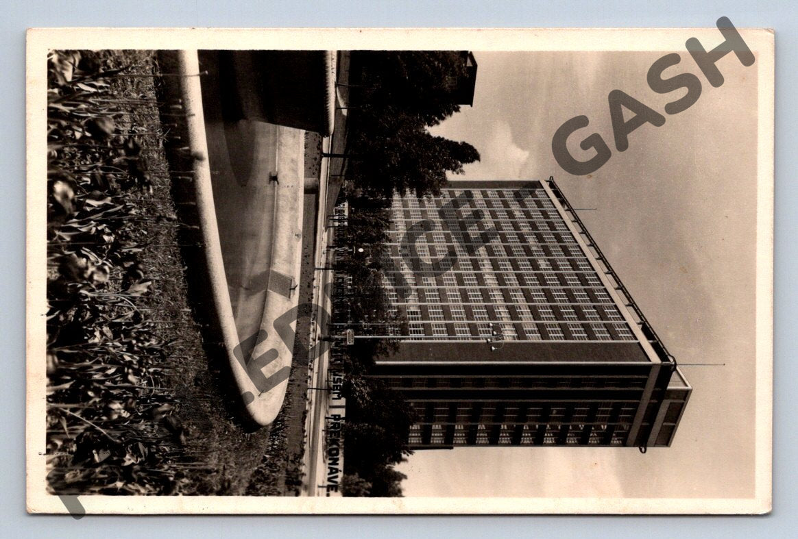Pohlednice Zlín administrativní budova Baťa 1943 (M1680)