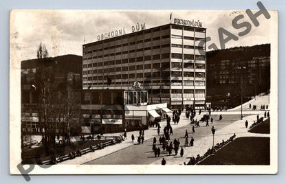 Pohlednice Gottwaldov obchodní dům a tržnice (M1705)