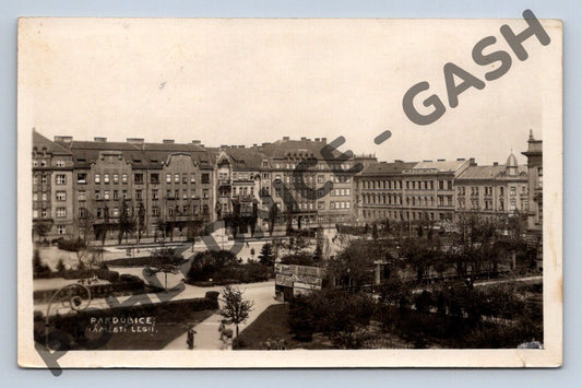 Pohlednice Pardubice Náměstí Legií (M1759)