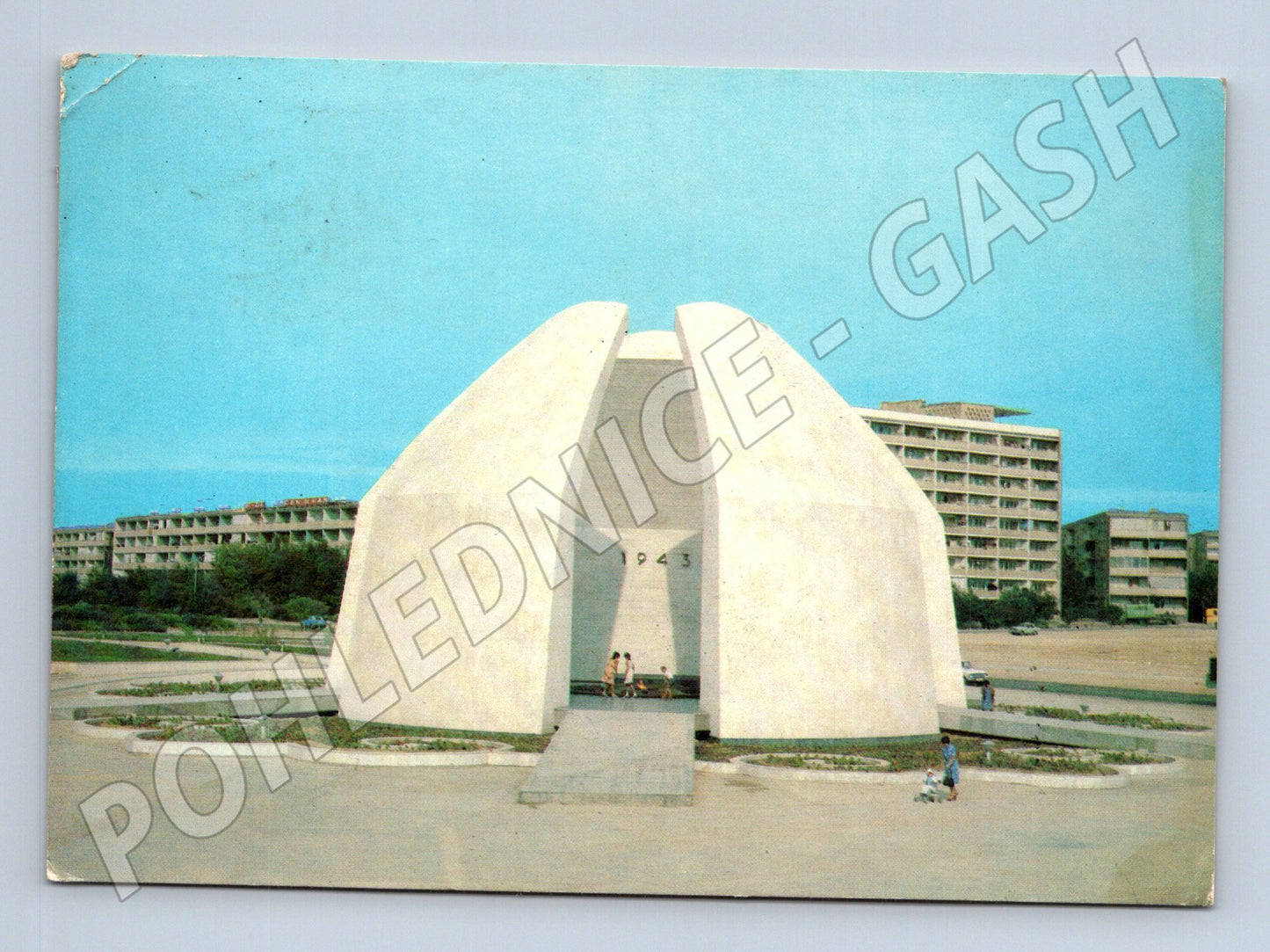 Pohlednice SSSR památník u Kaspického moře 1991 průchod (M17775)