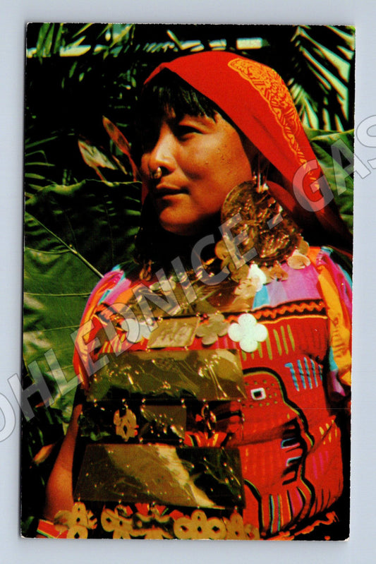 Pohlednice San Blas Panama indiánka v kroji (M18332)